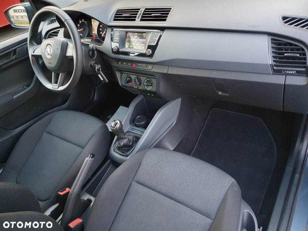 Skoda Fabia 1.0 MPI Cool Edition - 10