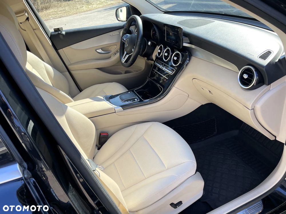 Mercedes-Benz GLC 220 d - 34
