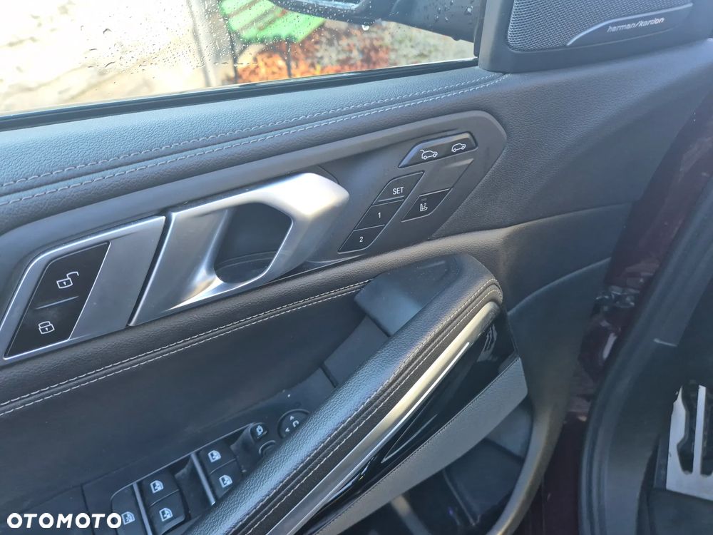 BMW X6 xDrive40i - 23