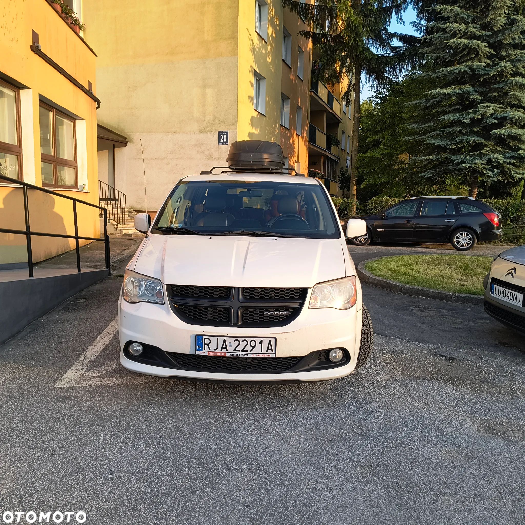 Dodge Grand Caravan - 1