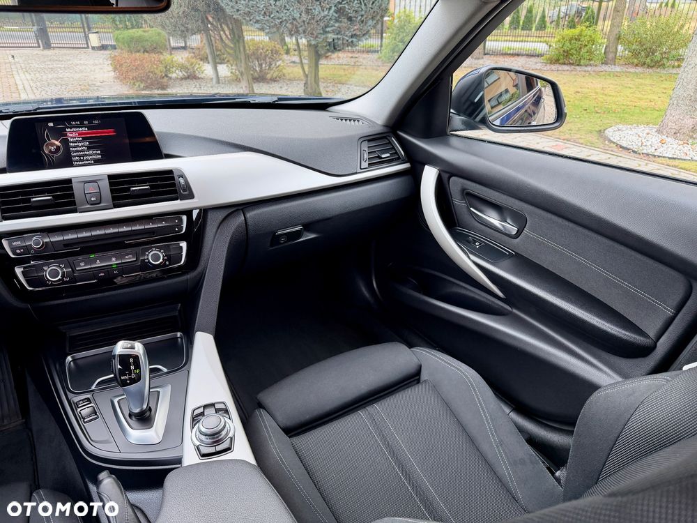 BMW Seria 3 - 17