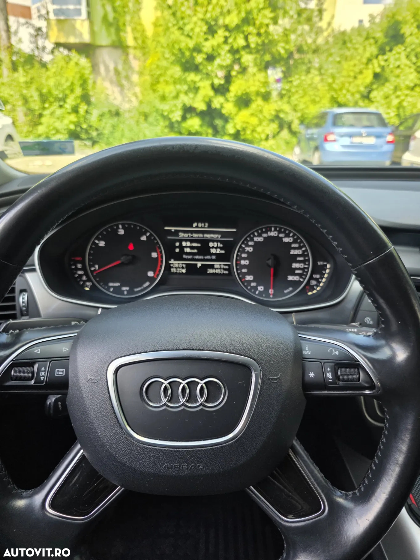Audi A6 Avant 2.0 TDI Ultra DPF S tronic - 5