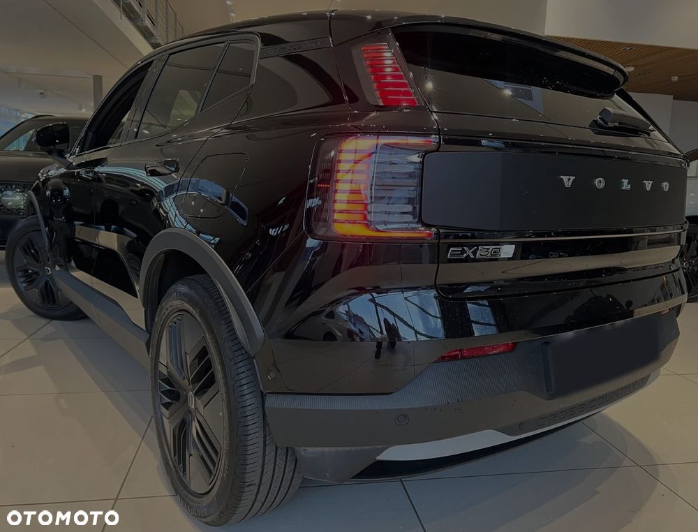 Volvo EX30 Twin Motor Performance AWD Cross Country Ultra - 7