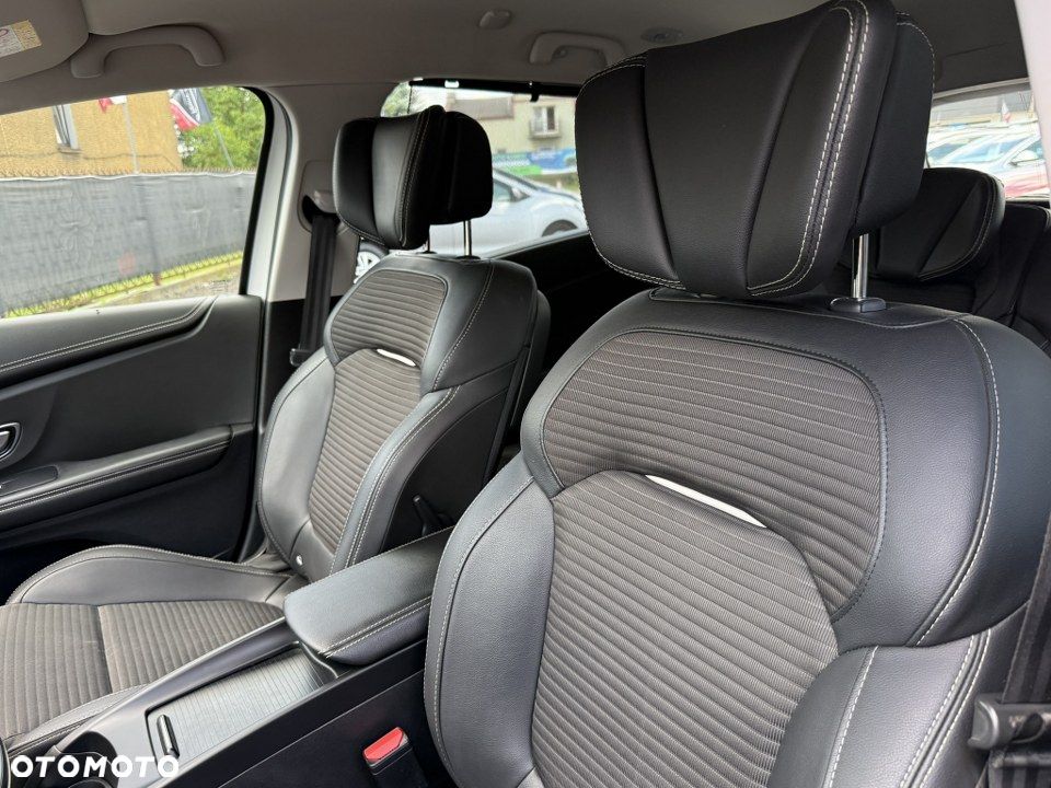 Renault Scenic Energy TCe 130 S&S Bose Edition - 19