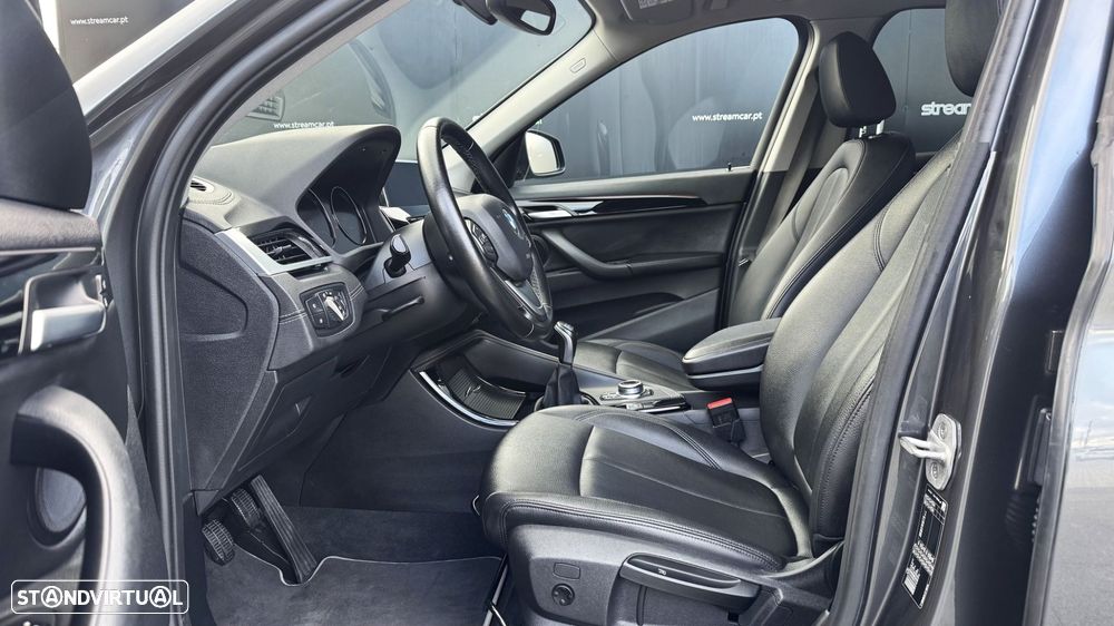 BMW X1 16 d sDrive Line xLine - 11