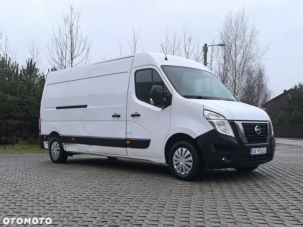 Nissan INTERSTAR - 15