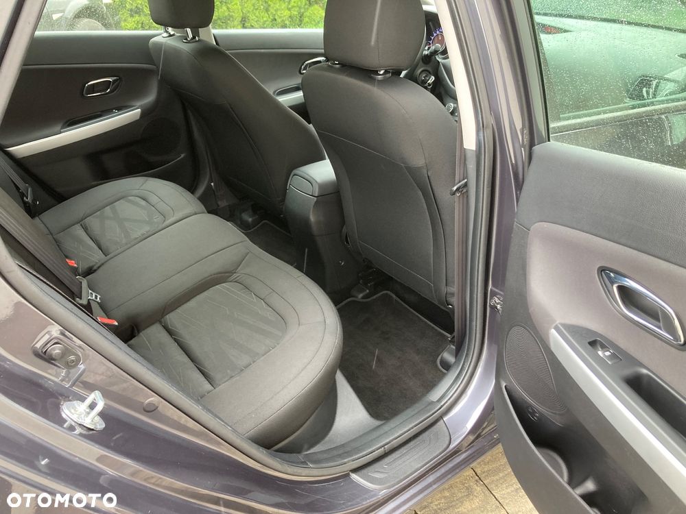 Kia Ceed 1.4 CVVT Attract - 11