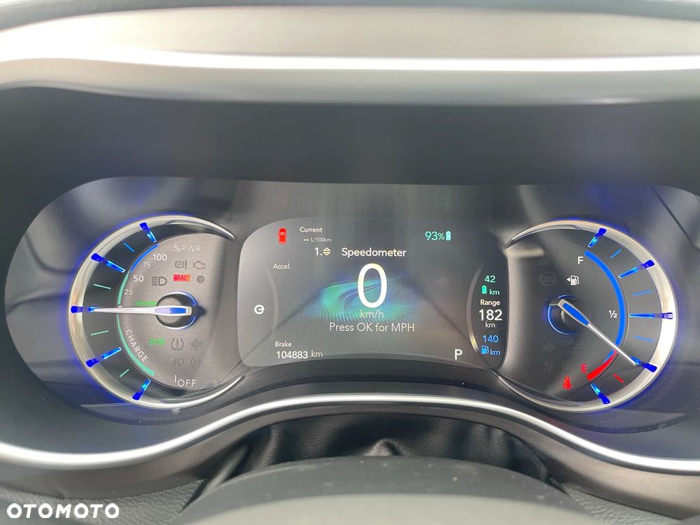 Chrysler Pacifica - 19