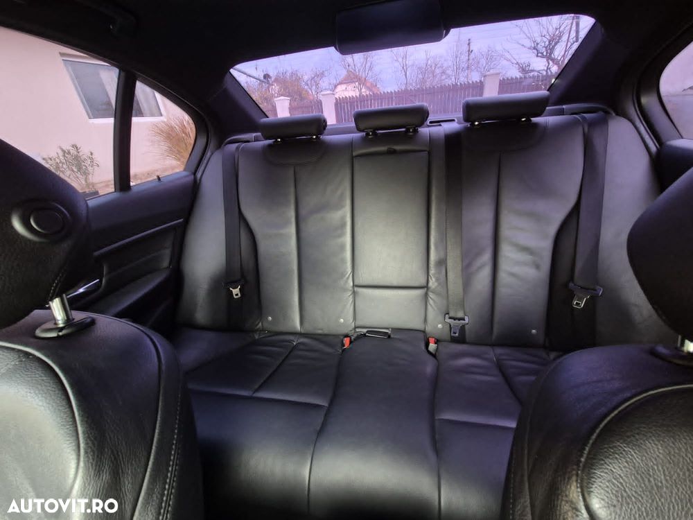 BMW Seria 3 318d - 13