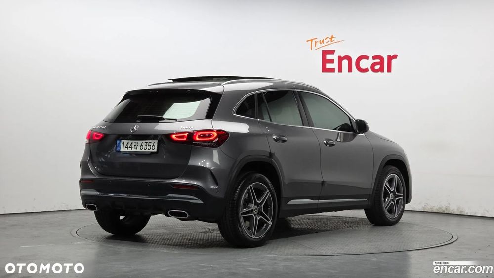 Mercedes-Benz GLA 250 4Matic 8G-DCT AMG Line - 2