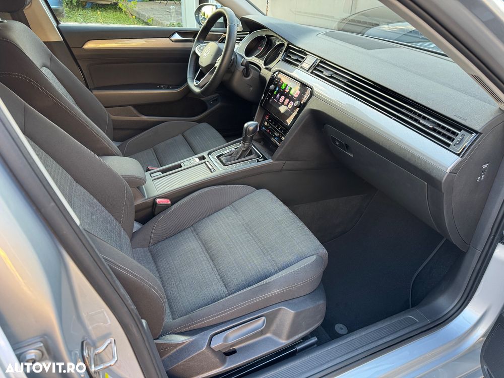 Volkswagen Passat 2.0 TDI SCR DSG Business - 29