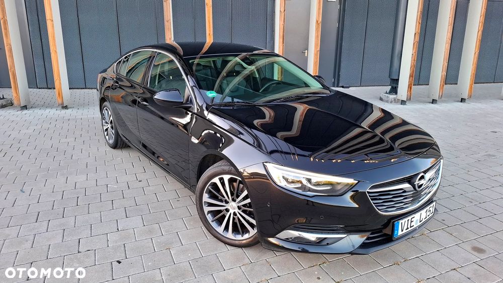 Opel Insignia 2.0 BiTurbo D 4x4 Automatik Exclusive - 2