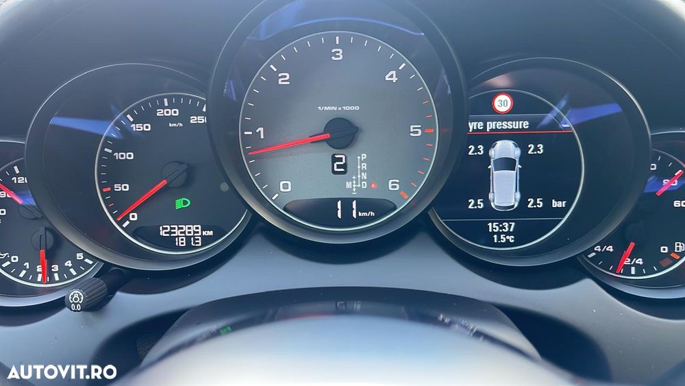 Porsche Cayenne S Tiptronic S - 16