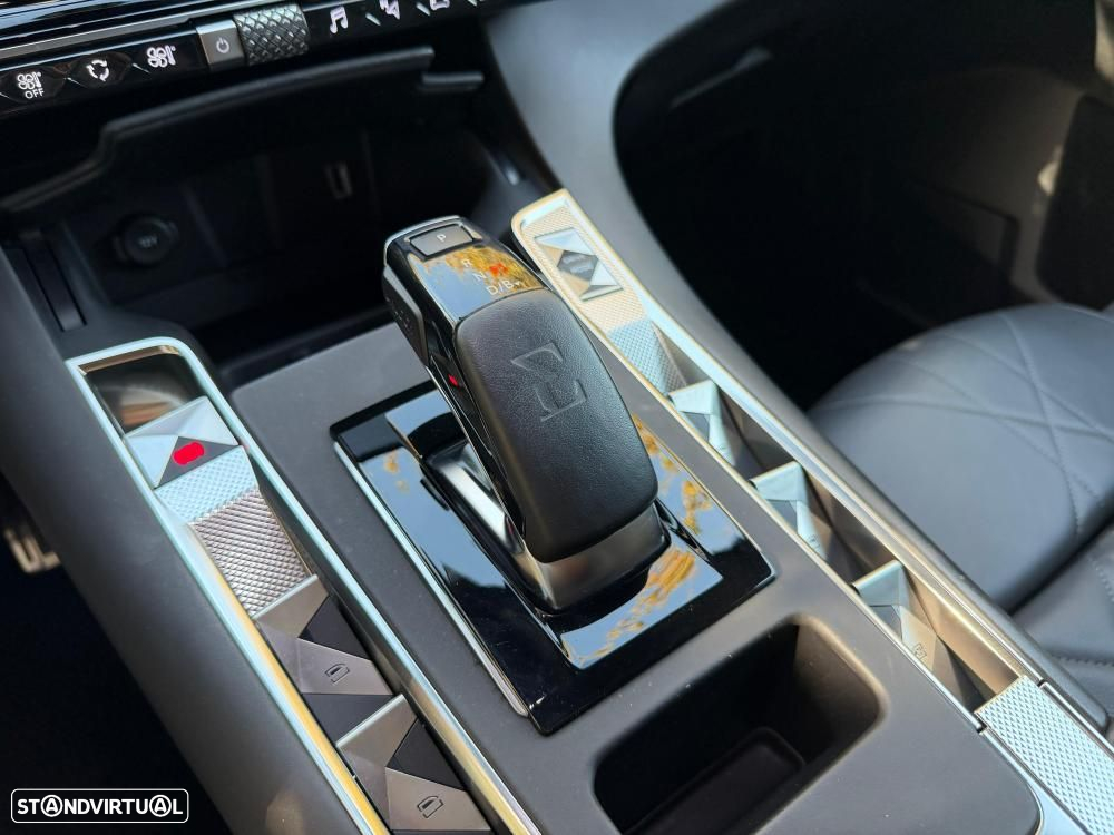 DS DS7 Crossback E-Tense Performance Line EAT8 - 23