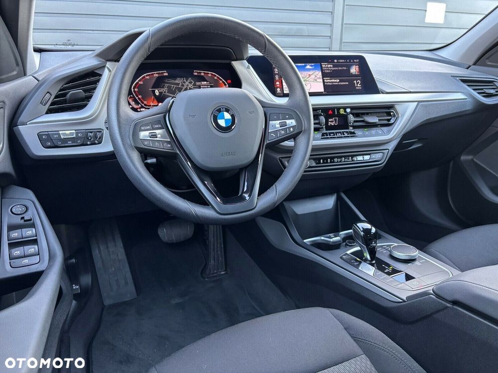 BMW Seria 1 - 27