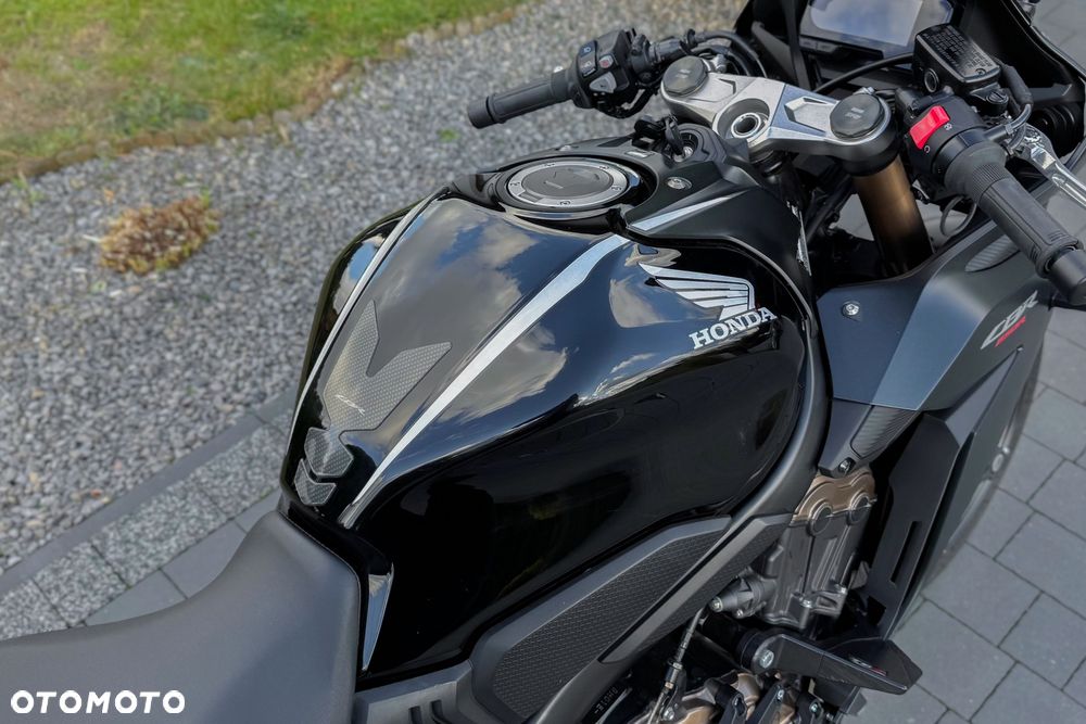 Honda CBR - 19