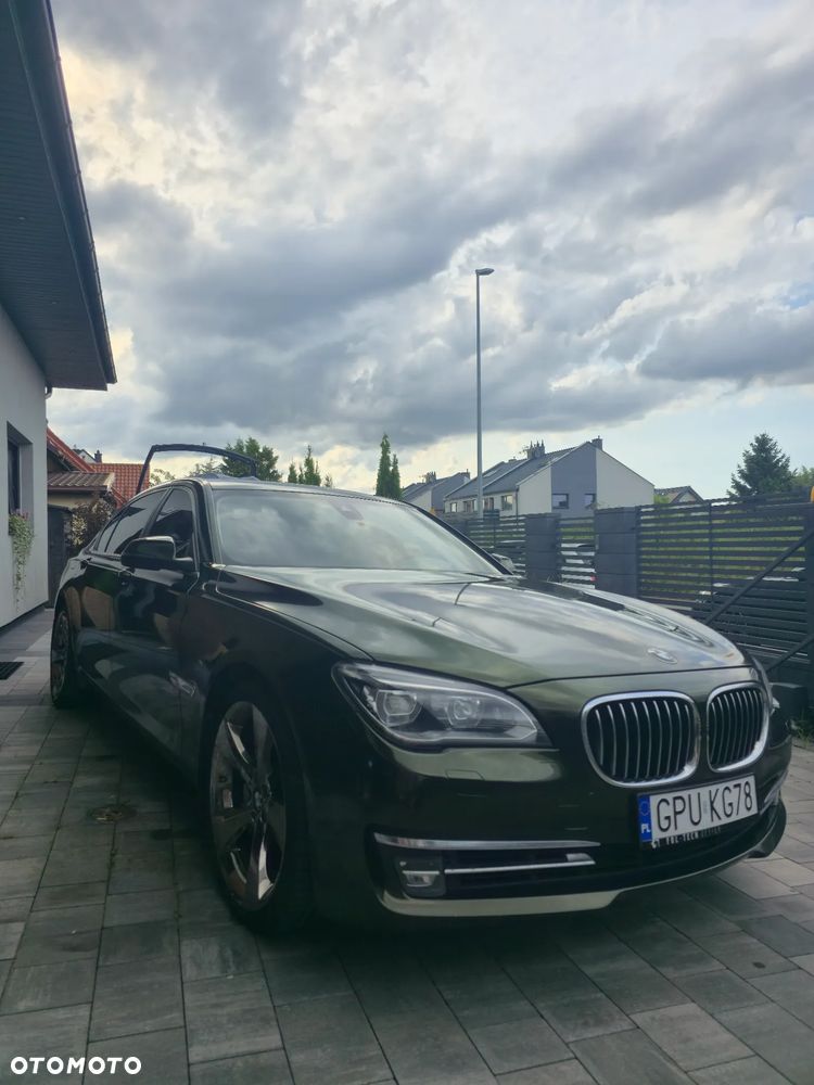 BMW Seria 7 750Li - 2