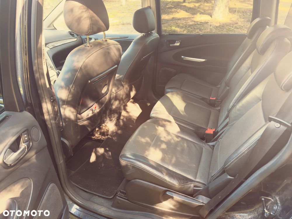 Ford Galaxy - 18