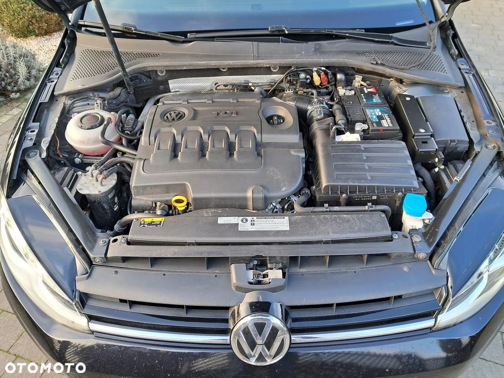 Volkswagen Golf 1.6 TDI BMT Comfortline - 8