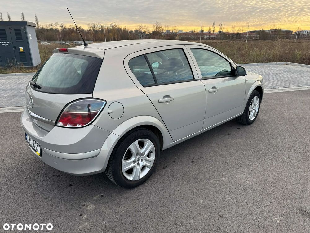 Opel Astra - 4