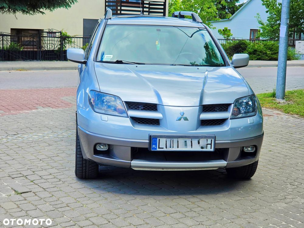 Mitsubishi Outlander 2.4 4WD Intense - 21