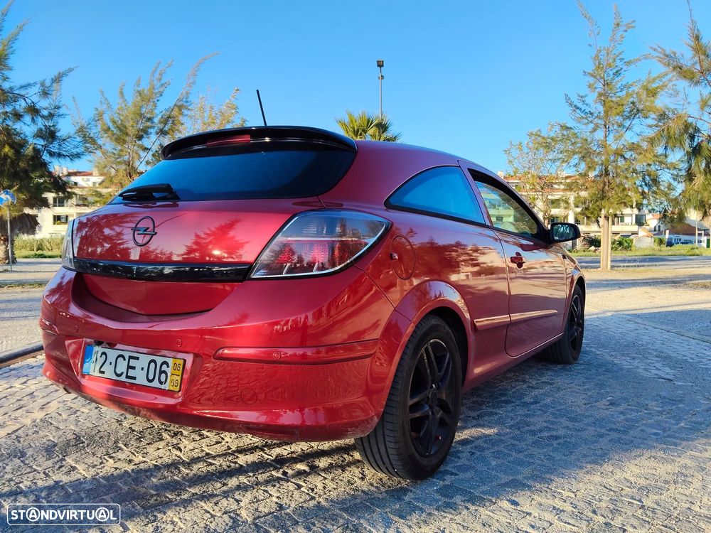 Opel Astra GTC 1.3 CDTI - 4