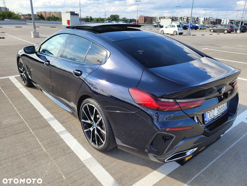 BMW Seria 8 - 18