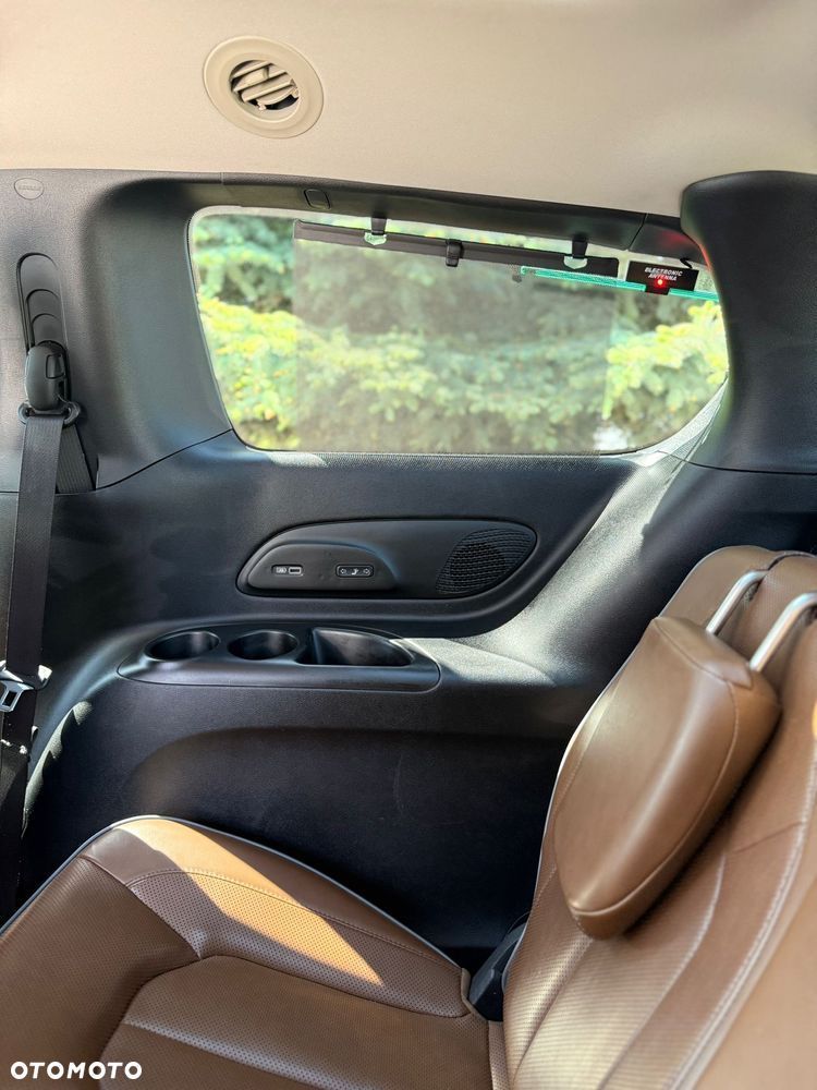 Chrysler Pacifica - 14