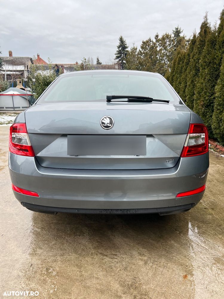Skoda Octavia 1.6 TDI DPF Ambition - 5