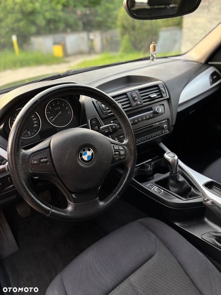 BMW Seria 1 114i - 7