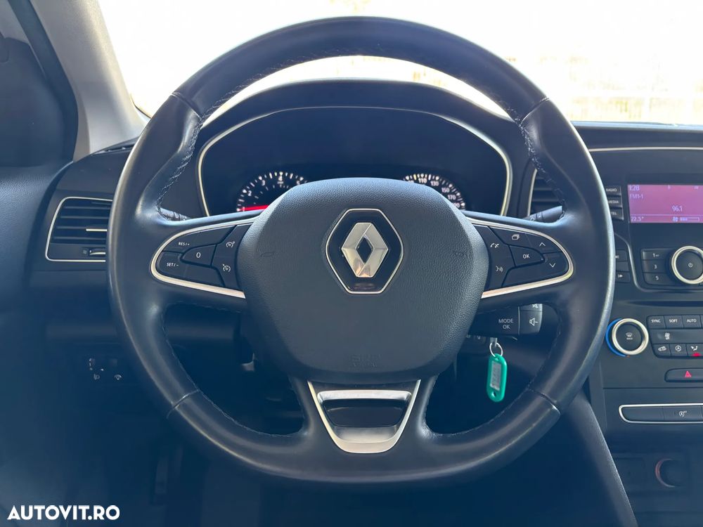 Renault Megane TCe GPF EDC Intens - 15