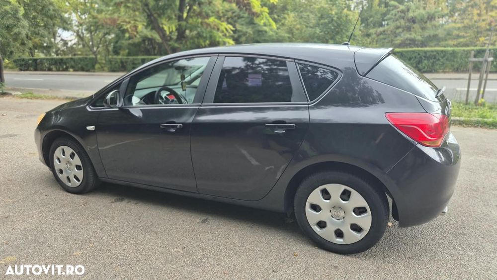 Opel Astra - 2