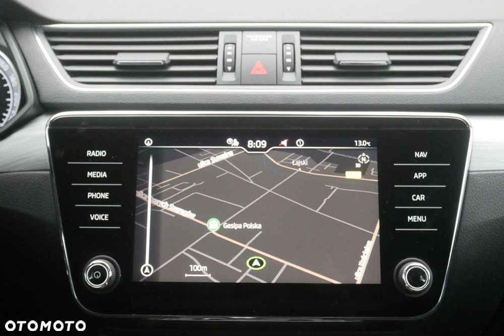 Skoda Superb 2.0 TSI Ambition DSG - 21