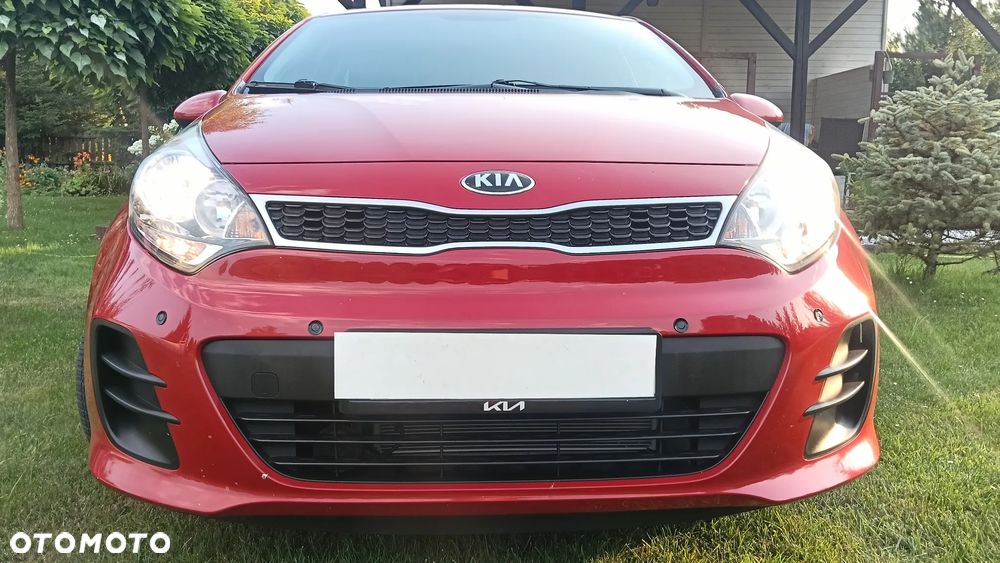 Kia Rio 1.2 L - 4