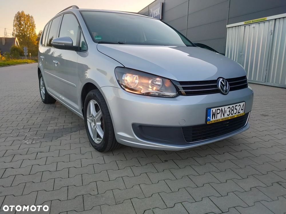 Volkswagen Touran 2013 photo 3