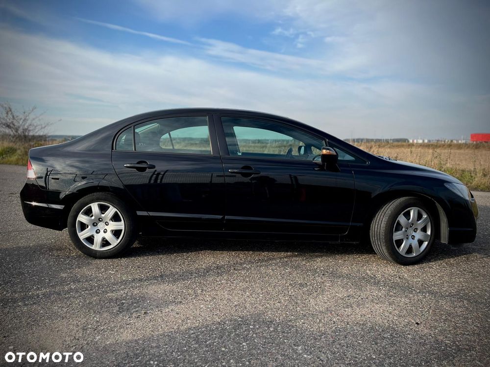 Honda Civic 1.8 Comfort - 3