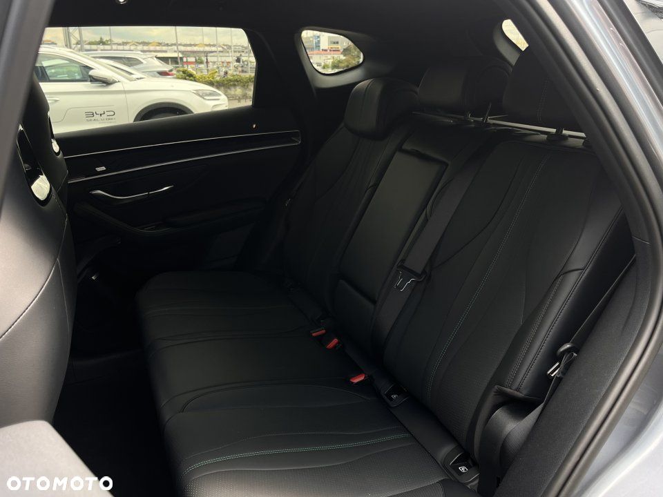 BYD Seal U - 8