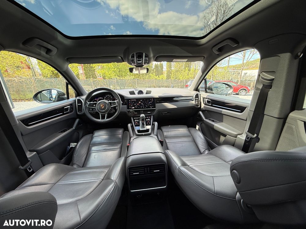 Porsche Cayenne E-Hybrid - 8