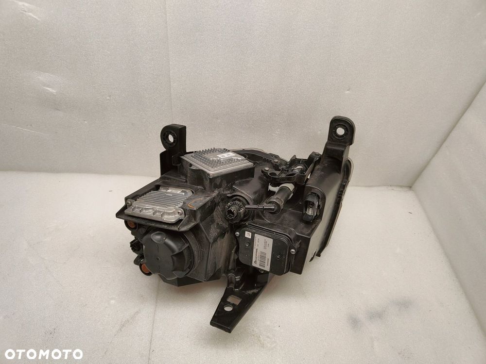 JEEP GRAND CHEROKEE WK2 XENON LAMPA PRAWY PRZÓD 68289238AE - 6