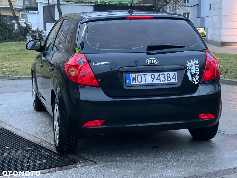 Kia Ceed 1.4 Comfort - 1