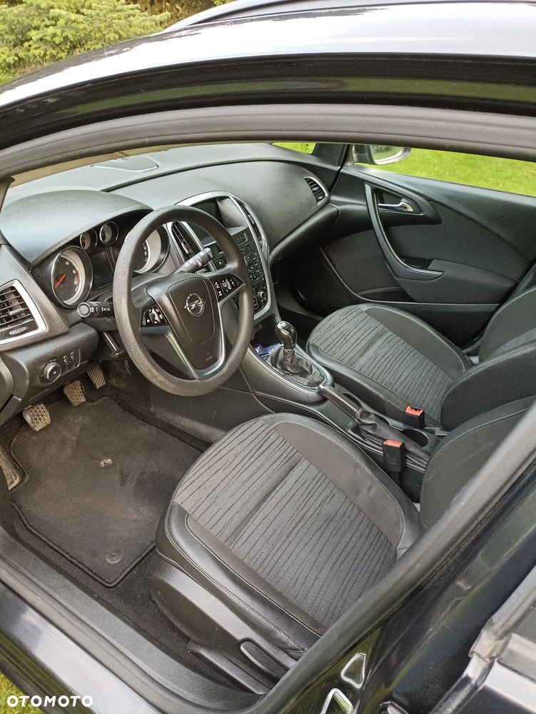 Opel Astra - 4
