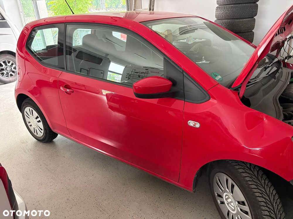 Volkswagen up! BlueMotion Technology move - 4