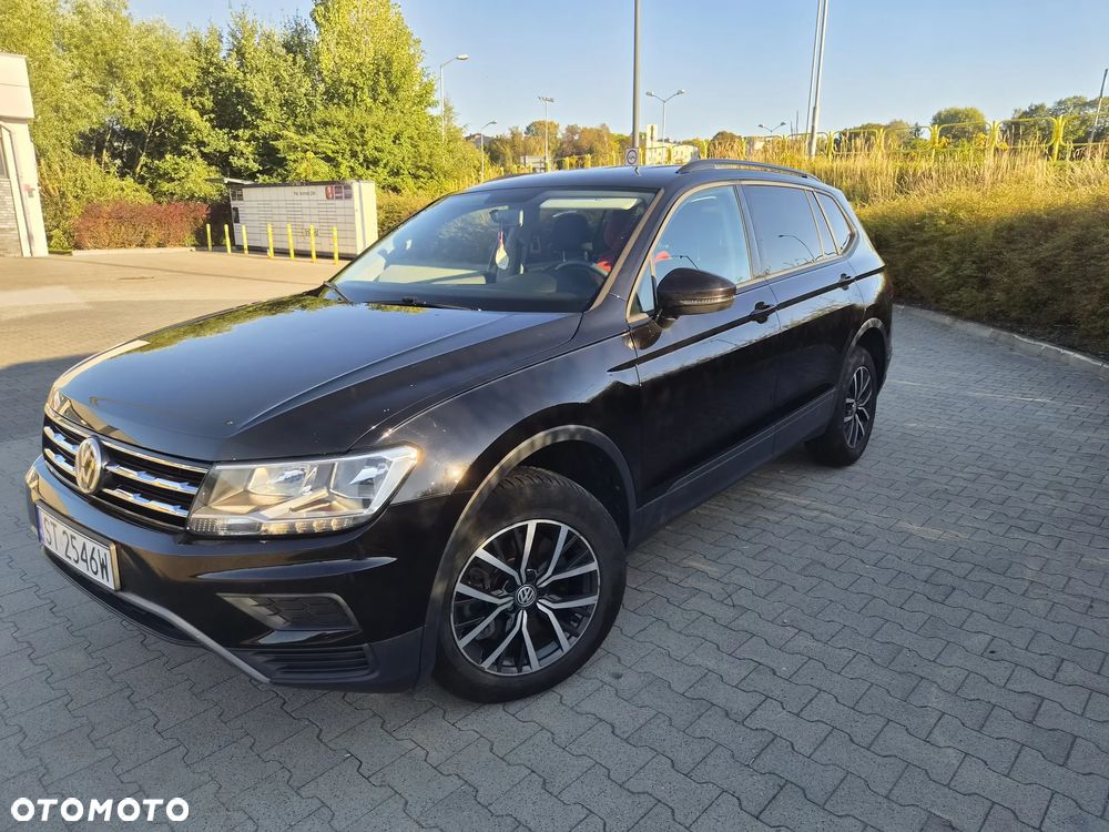 Volkswagen Tiguan - 1