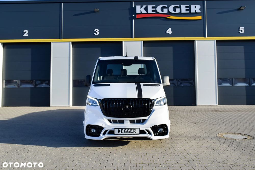 Mercedes-Benz Sprinter 319 - 4