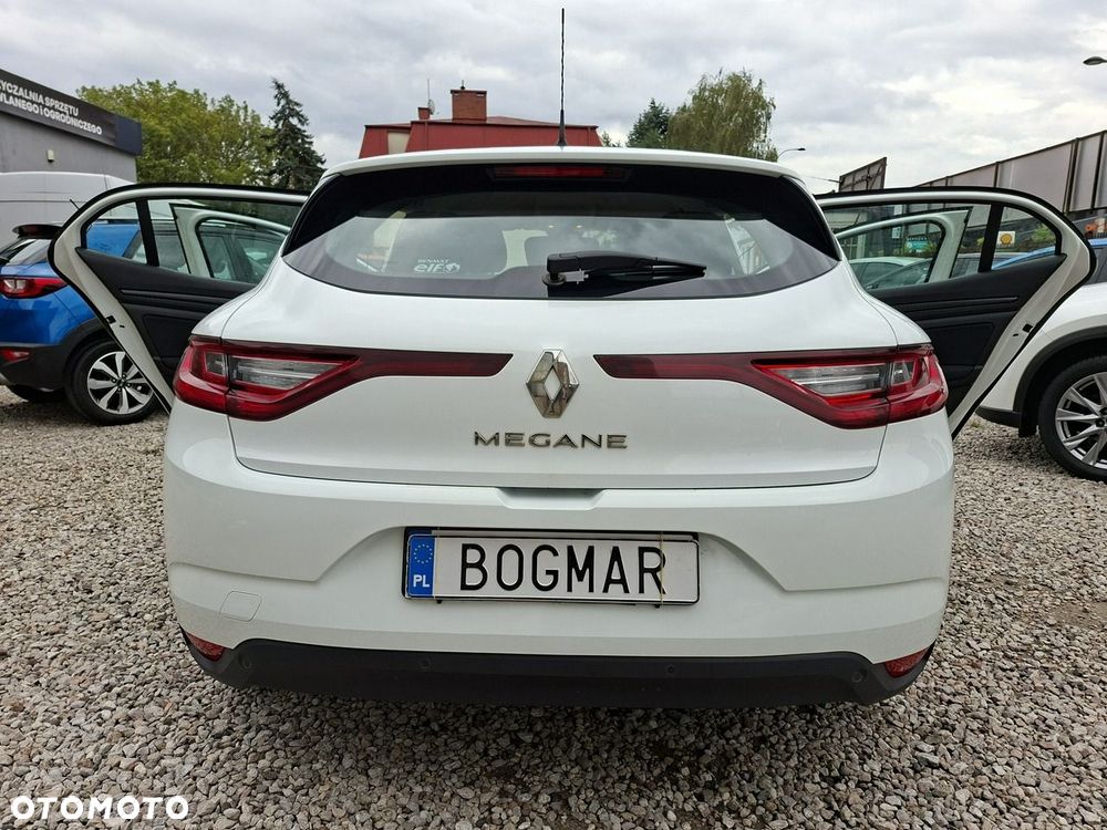 Renault Megane 1.6 SCe Zen - 9