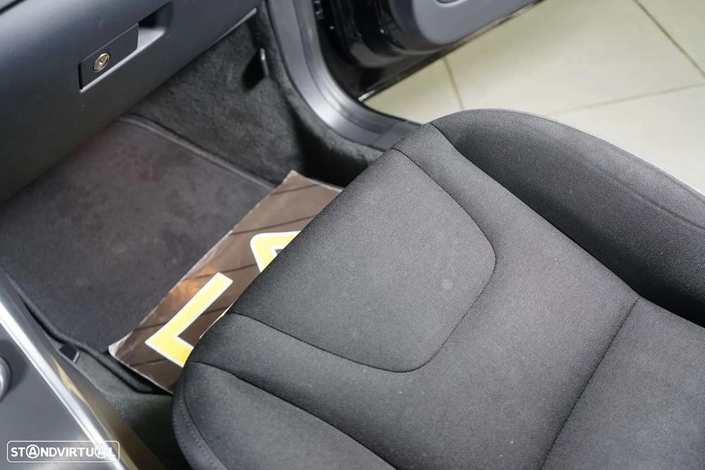 Volvo V60 1.6 D2 Momentum Eco - 35