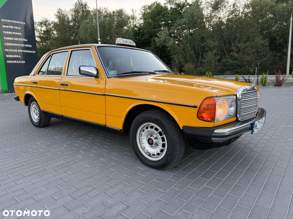 Mercedes-Benz W123 - 10