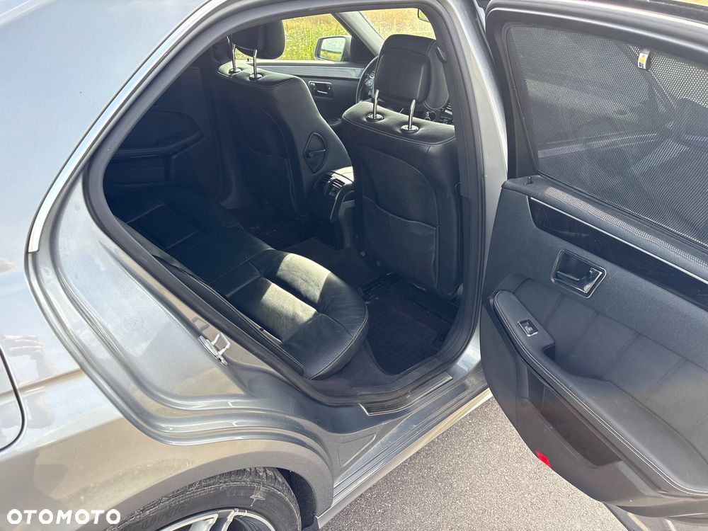 Mercedes-Benz Klasa E 220 CDI BlueEff Avantgarde - 22