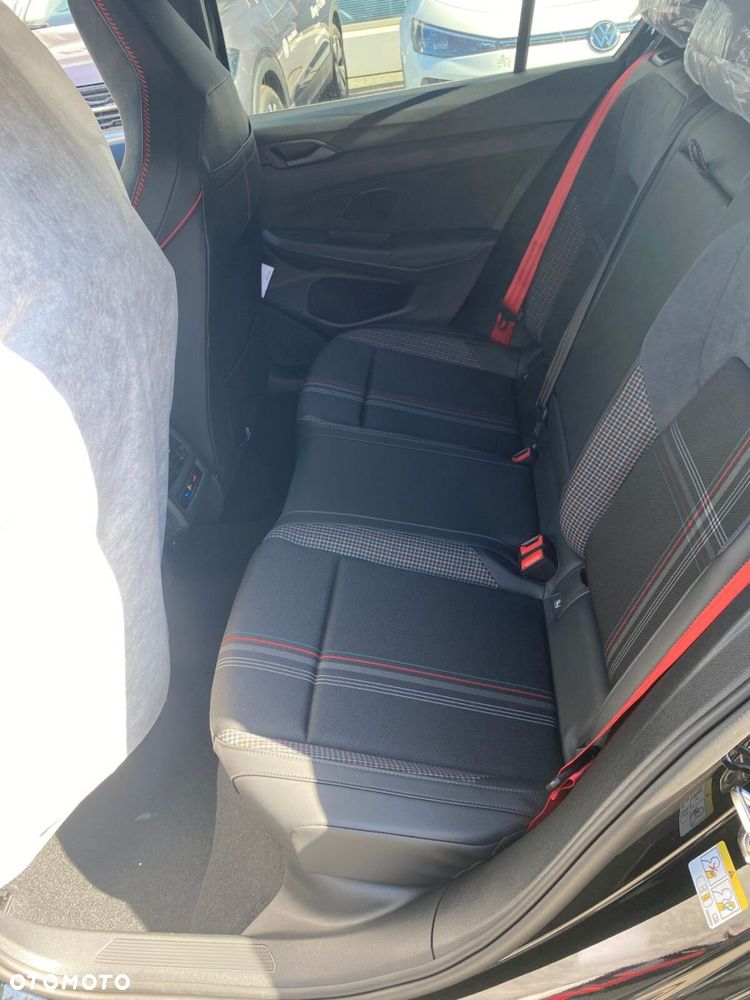Volkswagen Golf - 7