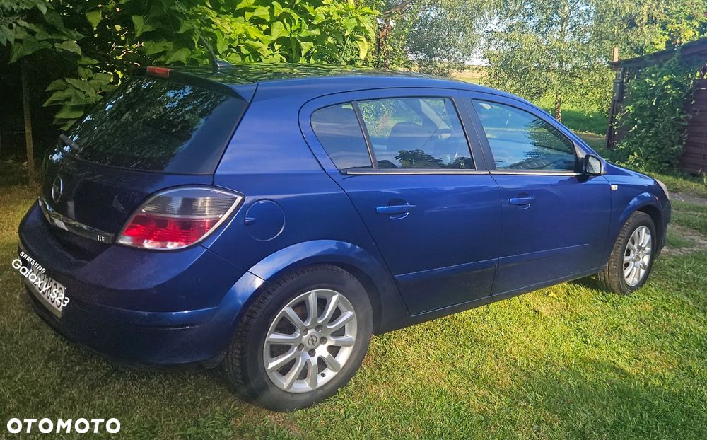 Opel Astra - 4